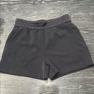 Lululemon Athletica Gray Athletic Shorts with Elastic Waistband